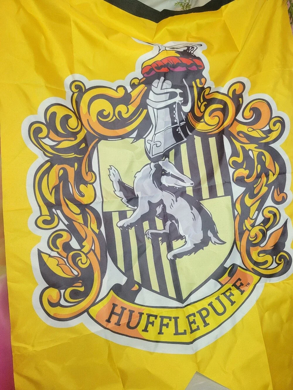 Harry Potter Hufflepuff Yellow & Black House Crest Tapestry